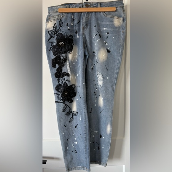 Beautiful AZI New York Ladies Jeans - Picture 1 of 4